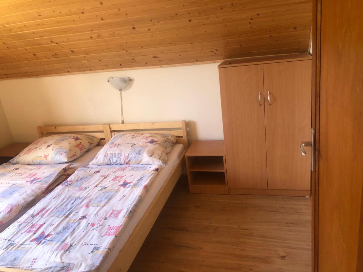 Zalakarosi Egerfa Nyaralohaz Foeldszinti Es Emeleti Apartman Zewnętrze zdjęcie